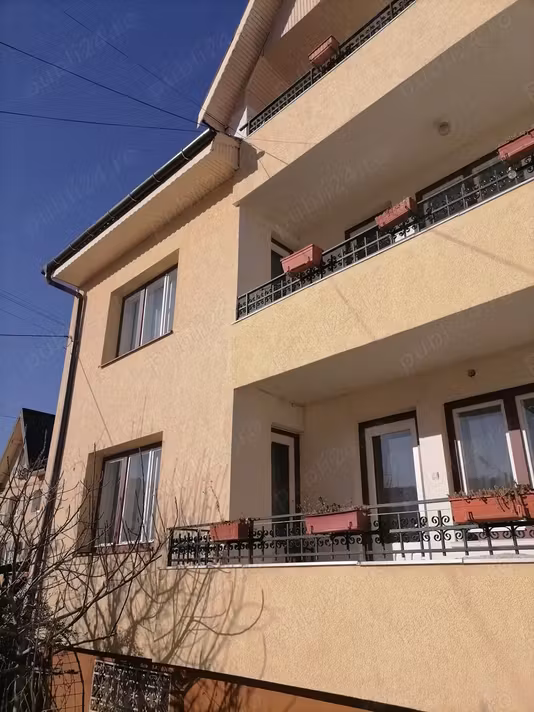 Casă Ultracentral