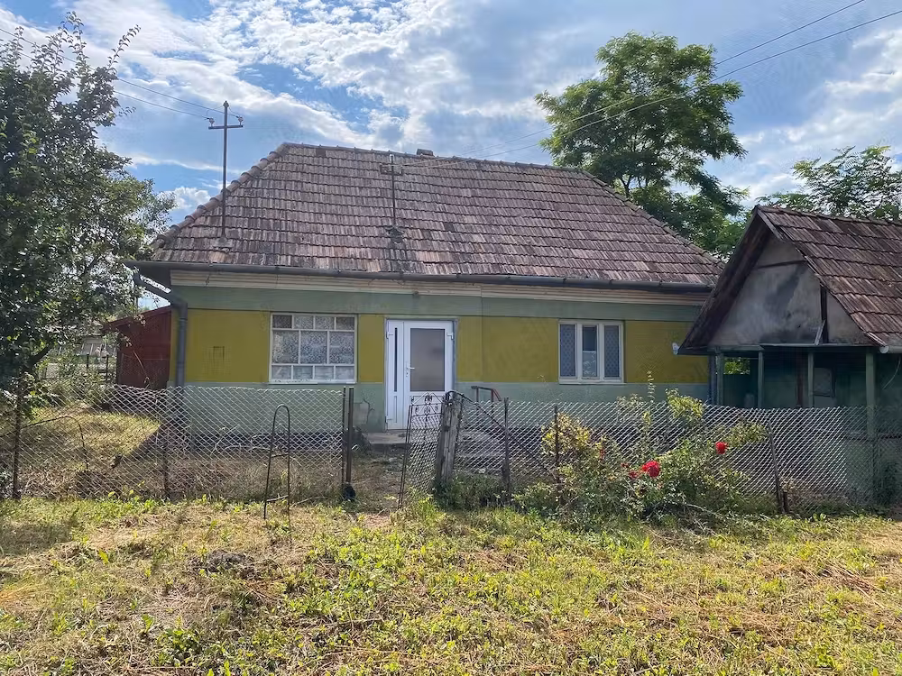 Casă de vânzare la țară