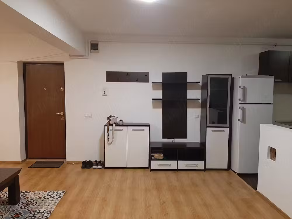 Vand apartament 2 camere suprafata utila de 66,7 mp str. Florilor, Floresti, jud. Cluj