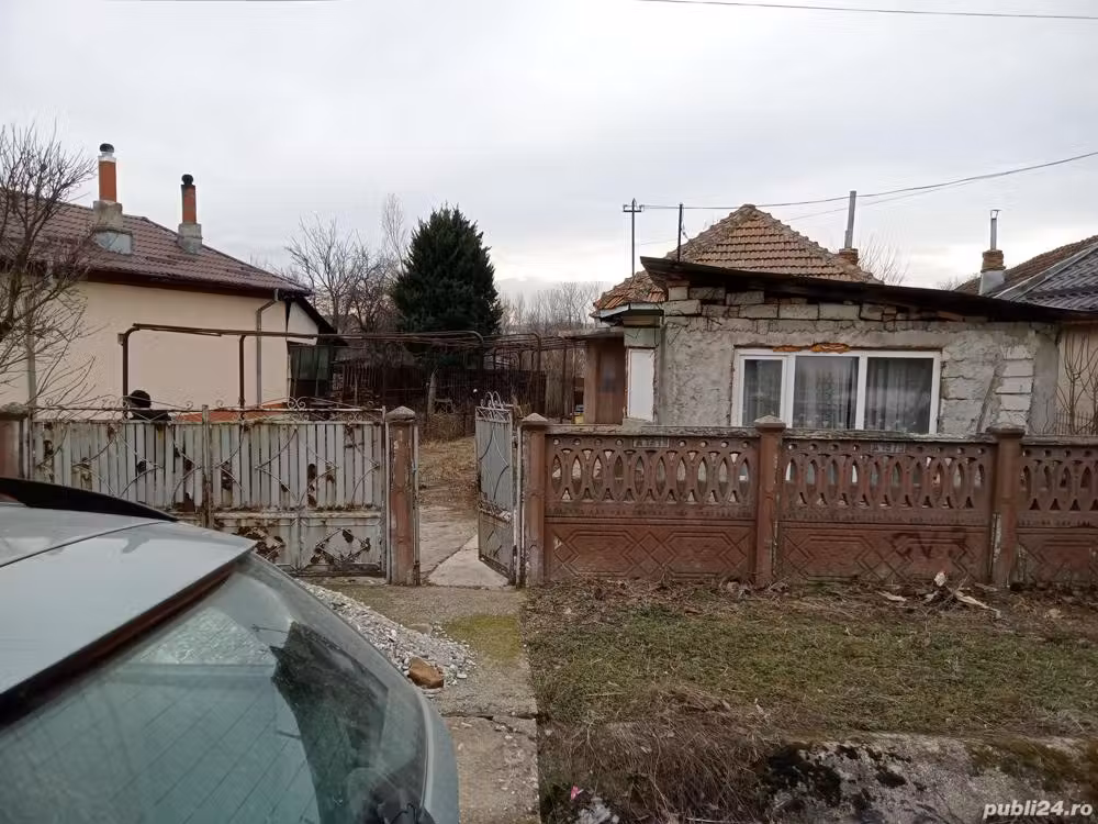 Casa de vanzare