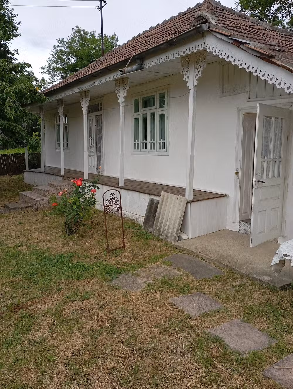 Casă · 2 camere · 80 m², Siscani, Huși