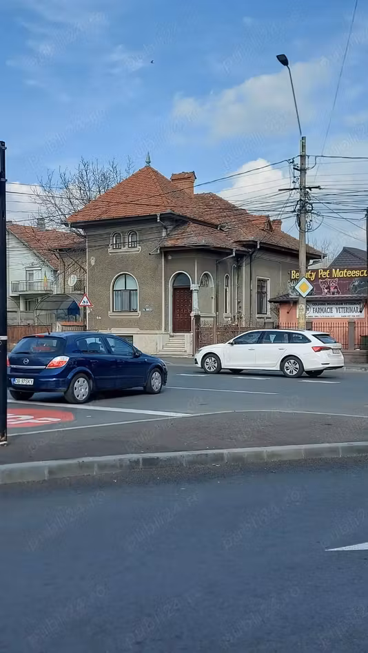 Casă Central