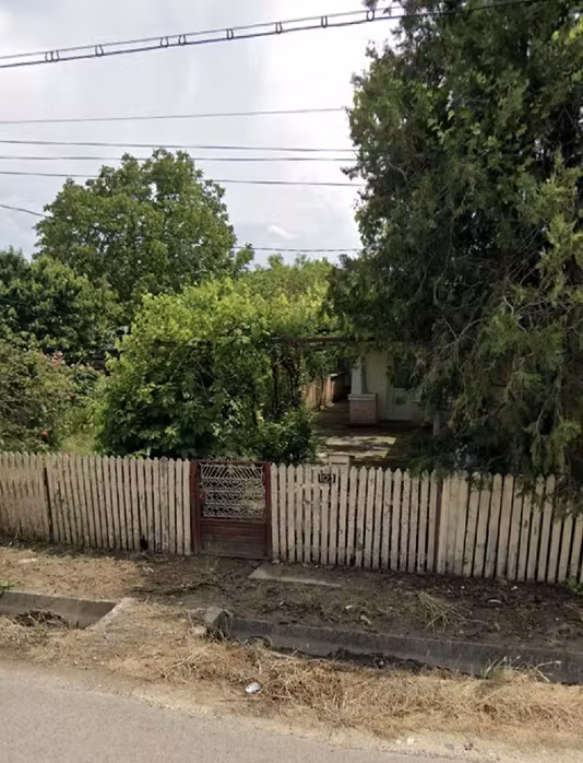 Casă Facaeni