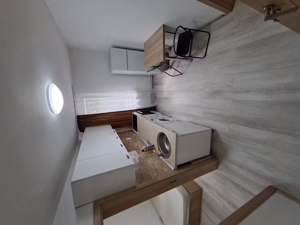 2 camere Zona Traian ,et 1 ,mobilat la cheie