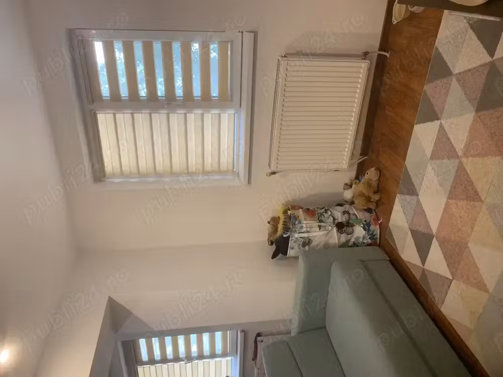 Vând apartament 3 camere