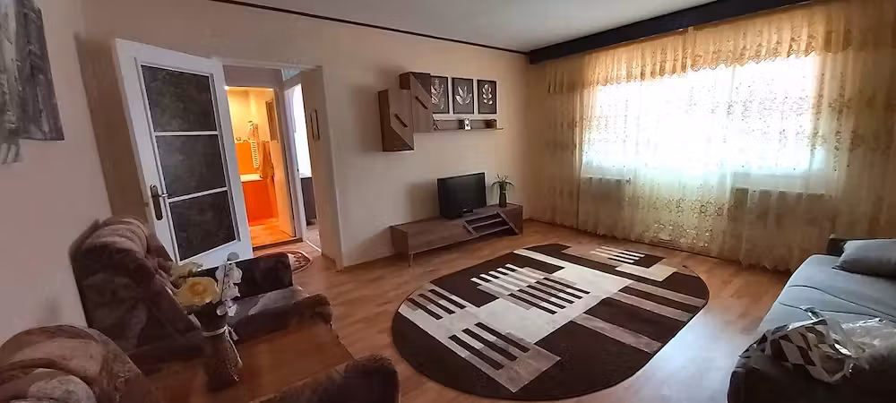 Apartament de inchiriat 3 cam etaj 2 din 4.