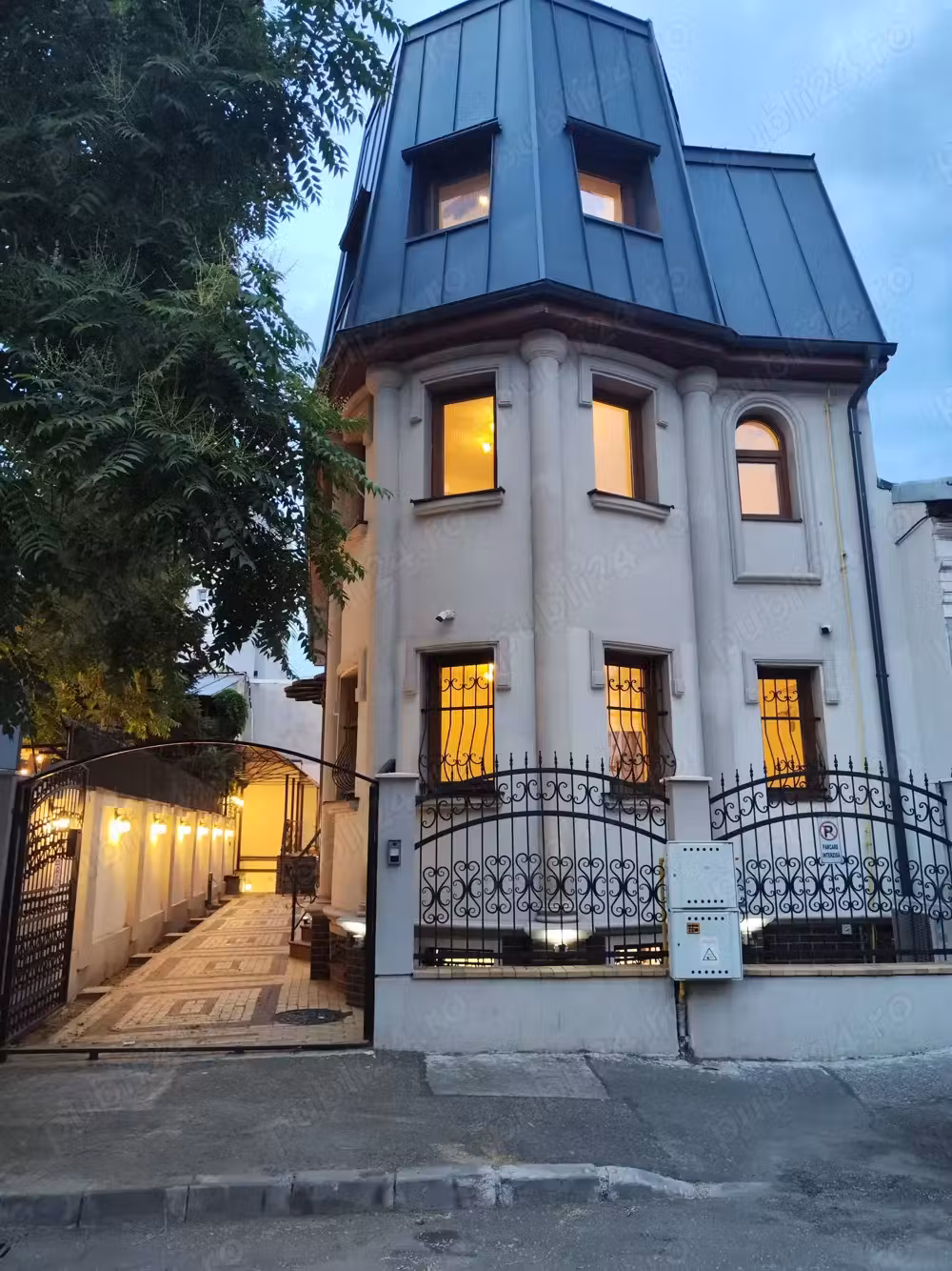 P ta Victoriei , Titulescu , Str. Moltopol vila noua deosebita Ds+P+1+2(M ),