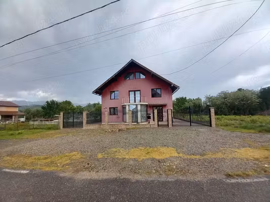Casă Otelu Rosu