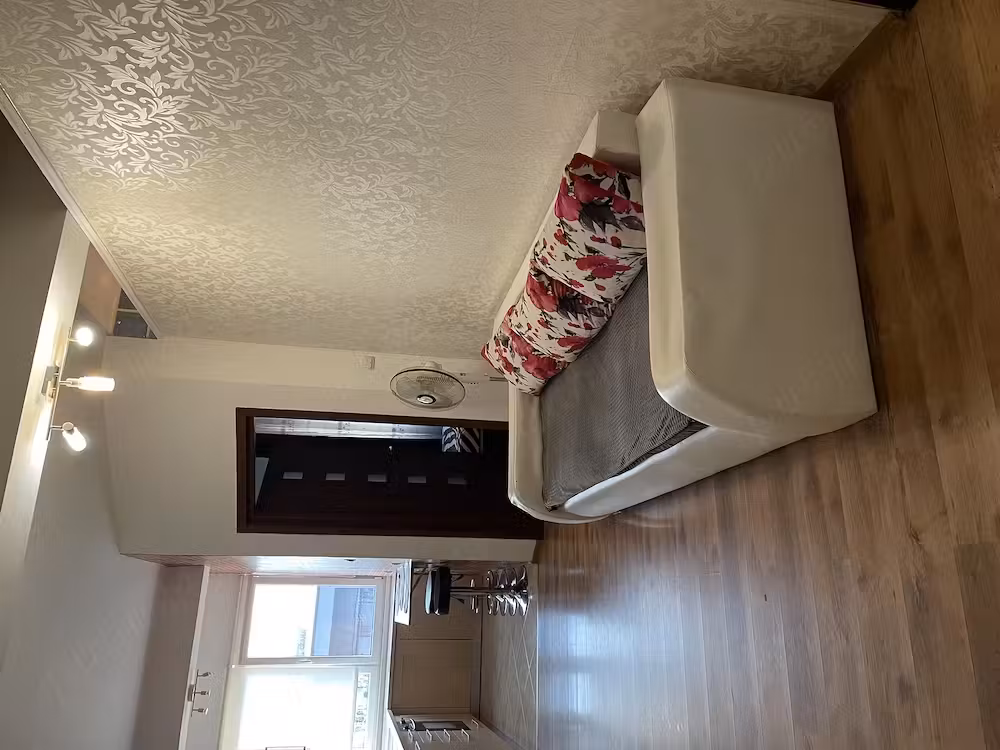 Inchiriez apartament 2 camere