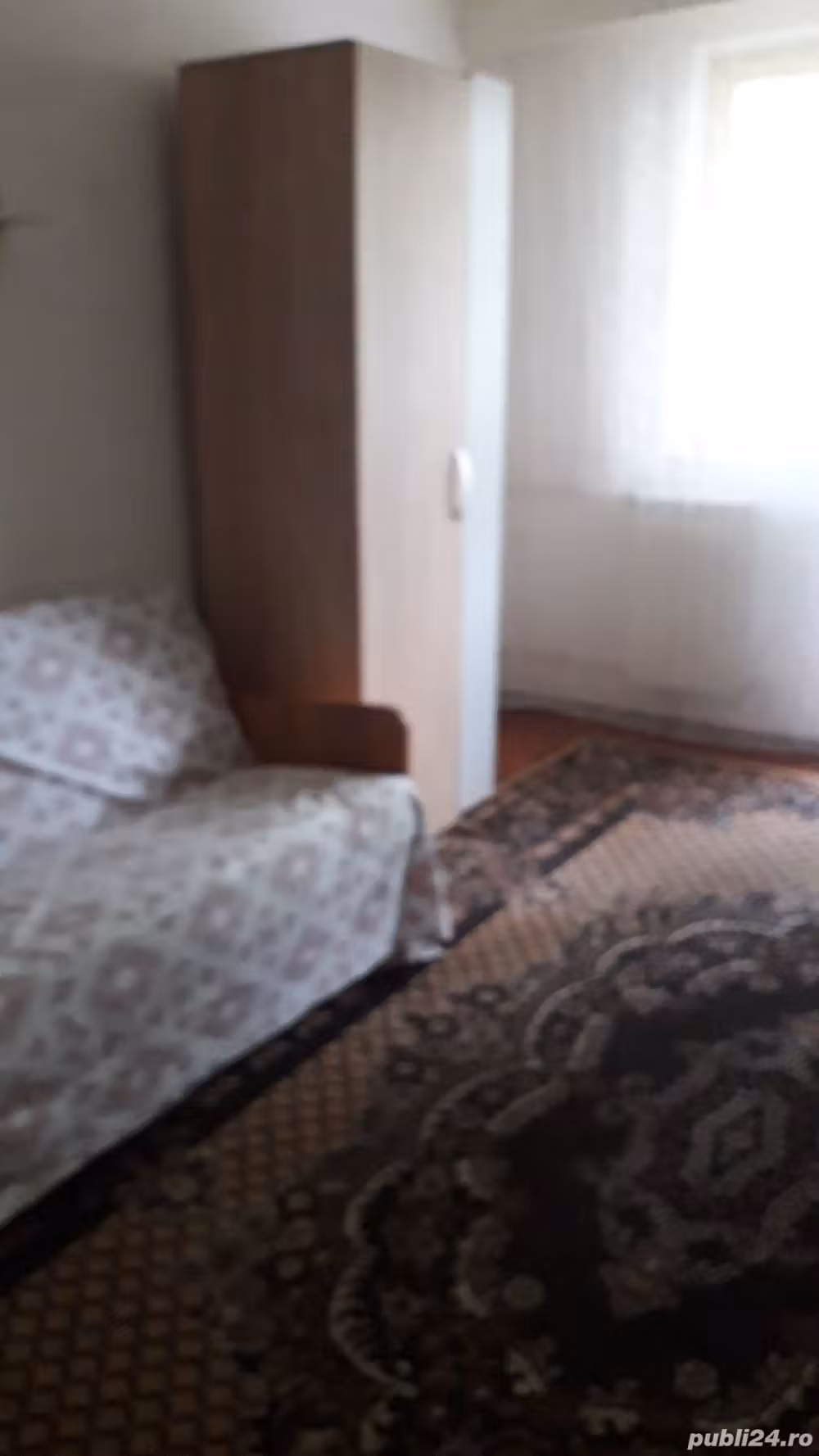 Apartament 2 camere zona sud piata etaj 1, schimb cu similar  centru