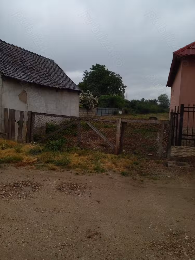 Vand casa cu teren in Taut, com.Batar, jud. Bihor