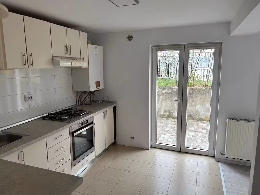 Apartament de inchiriat