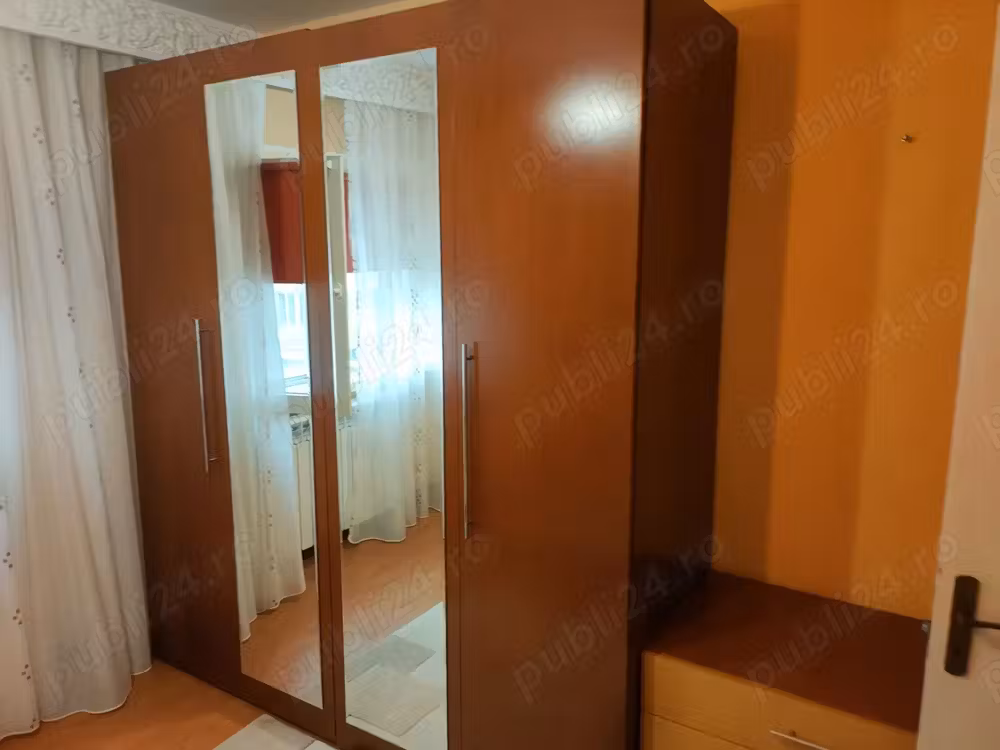 Închiriez apartament 2 camere , zona Institutul de marină. 450Eur.
