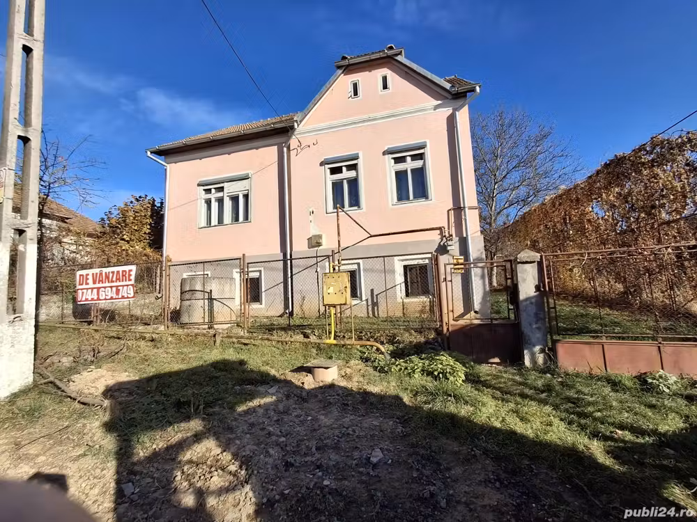 Casă · 3 camere · 180 m², Tigau, Bistrița