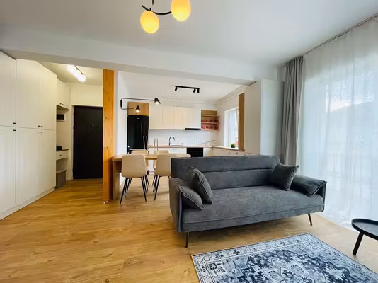 Apartament Floresti