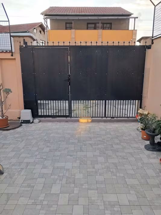 Casă Iosia nord