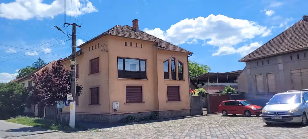 Casa de vanzare Lipova - zona centrala