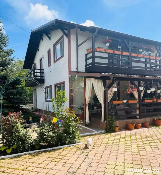 Casă Dumbraveni