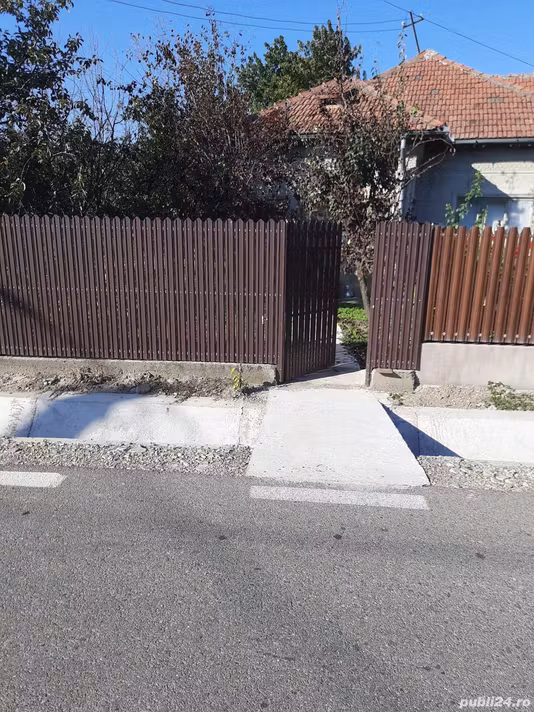 Casă Dumbraveni