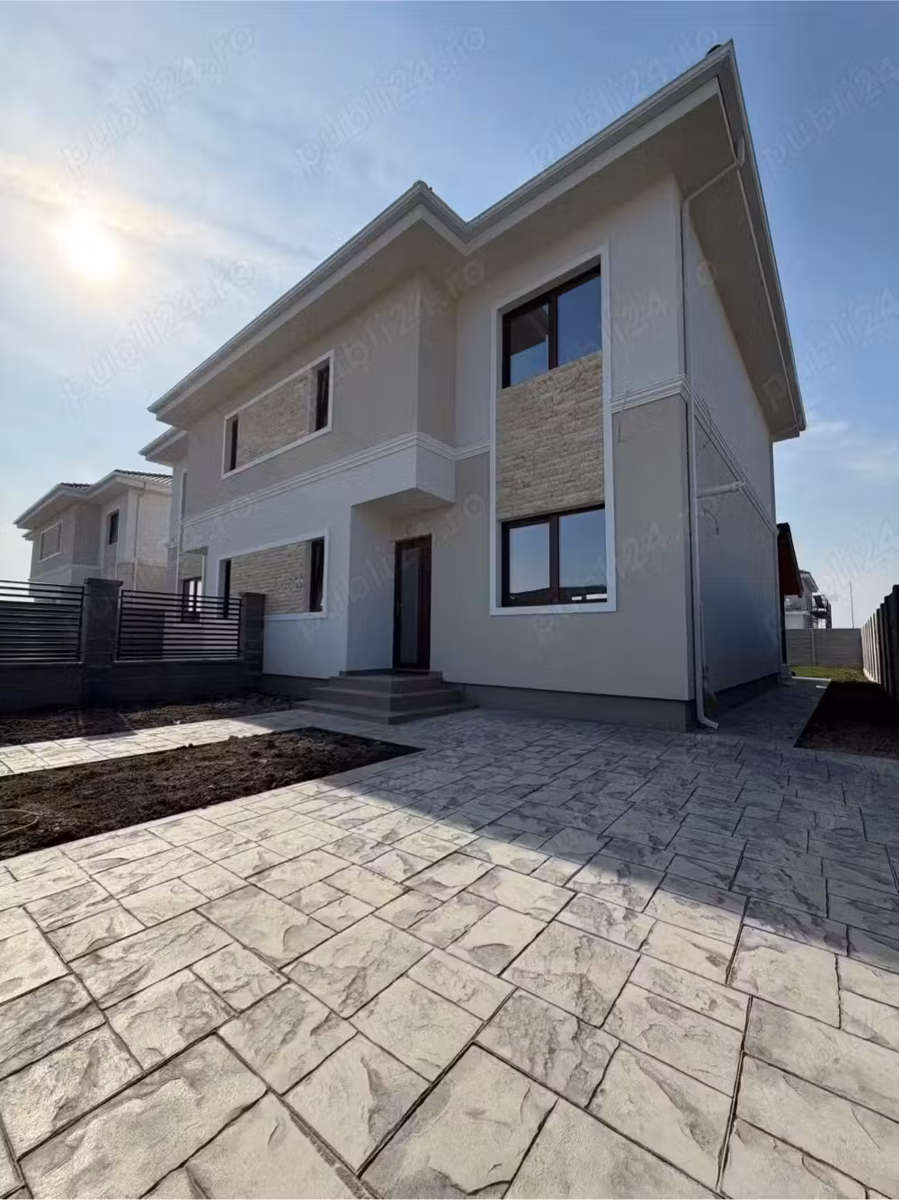 Proprietar vand duplex la cheie Moșnița