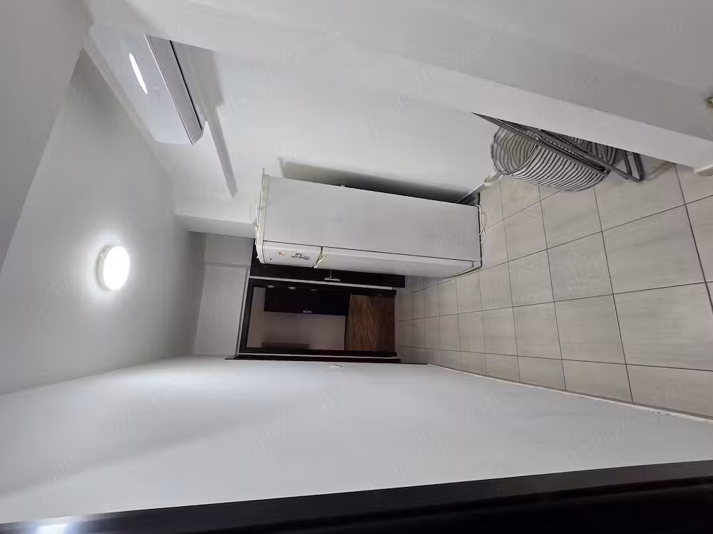 Inchiriez apartament 3 camere