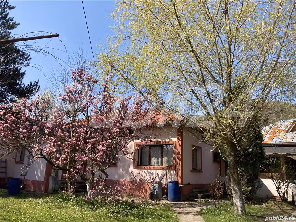 Casa de vanzare zona deosebita aproape de Valenii de Munte
