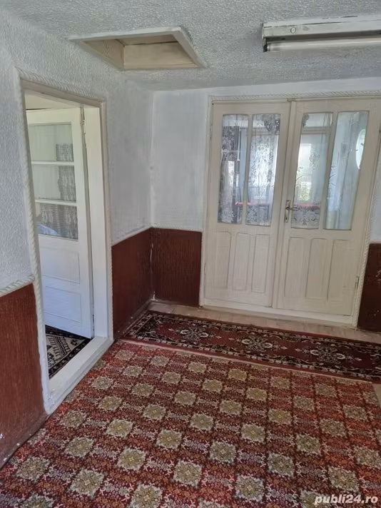 Casă Alunis