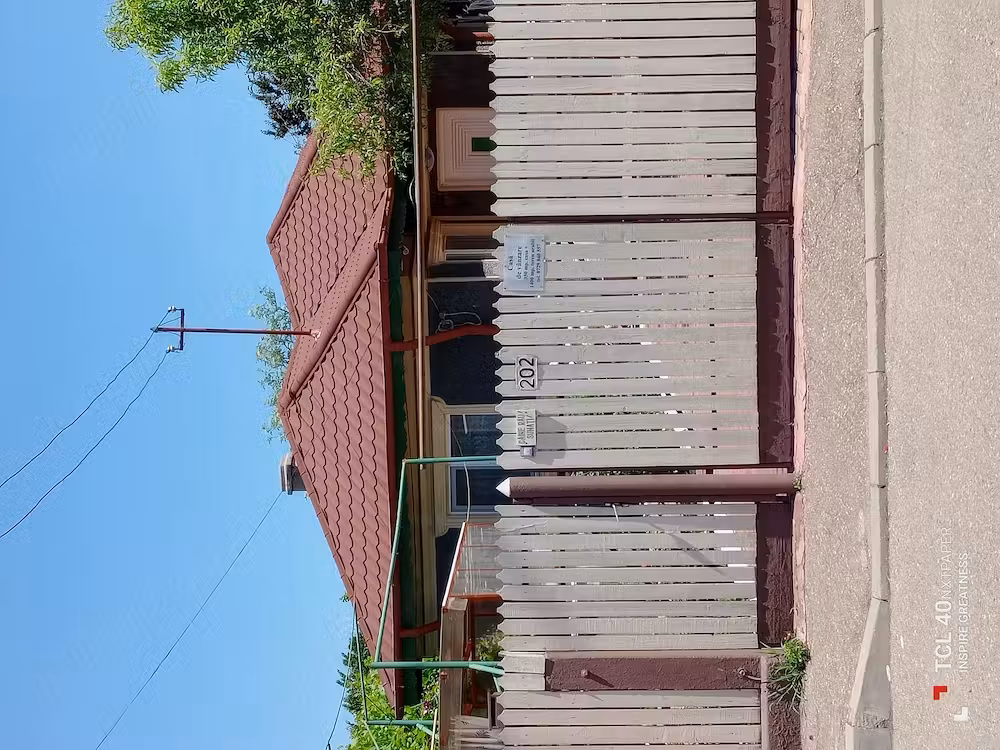 De vânzare casa plus teren str orizontului 202