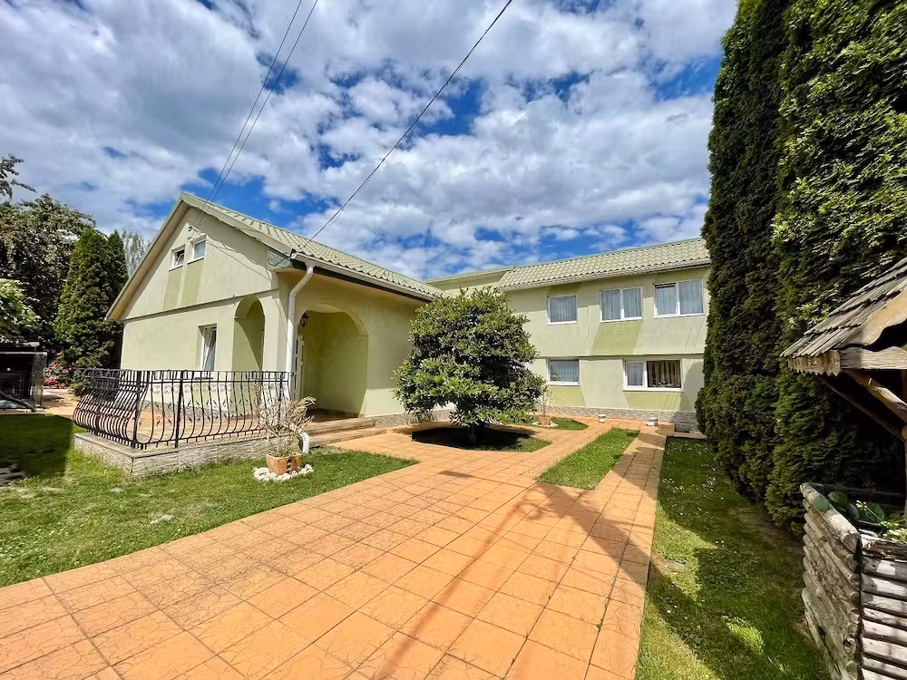 Casa mobilata de vanzare in centru - Suceava