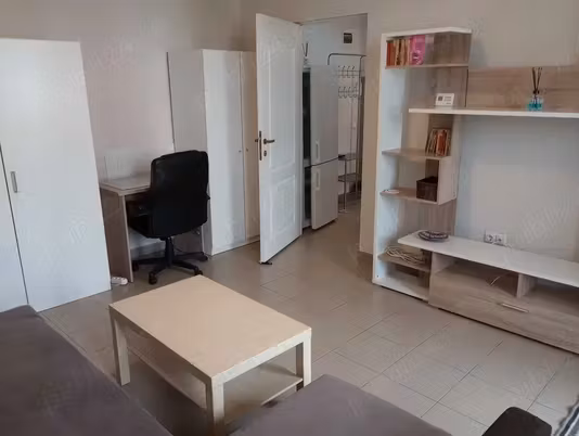 Apartament Floresti
