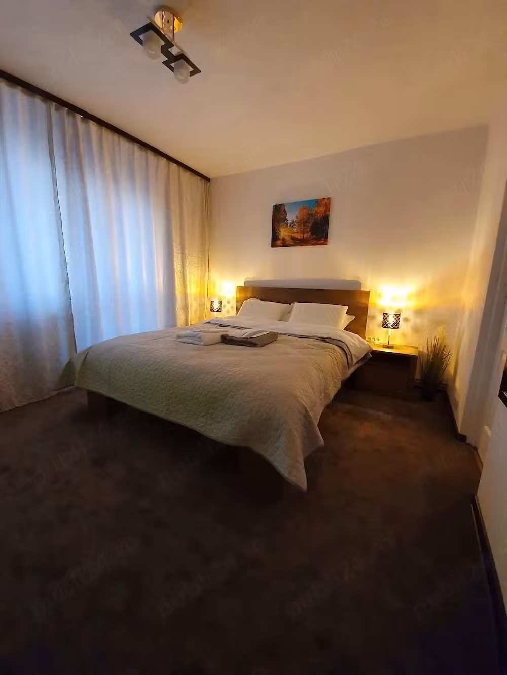 Închiriez apartament cu 3 Camere lângă Mănăstirea Curtea de Arges