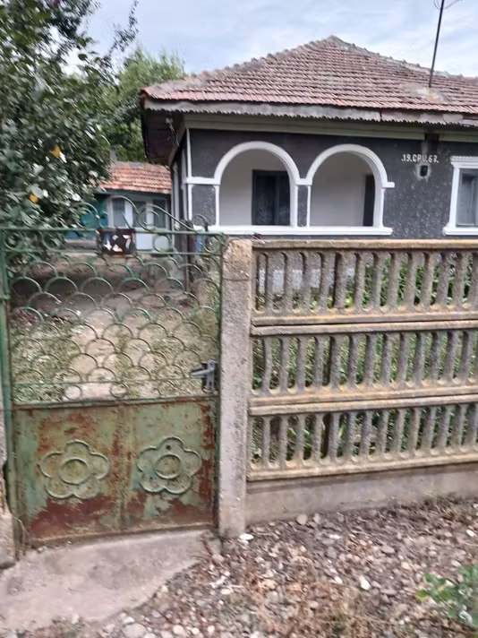 Casă Lehliu