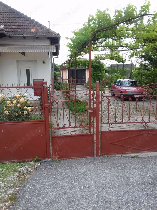 Casă Stolniceni