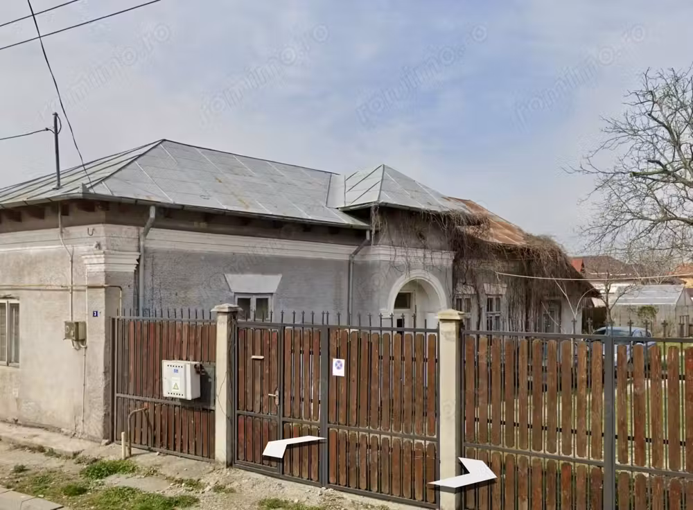 Casă 94 mp + teren 657 mp, central Balș, str. Plopului, toate utilitățile