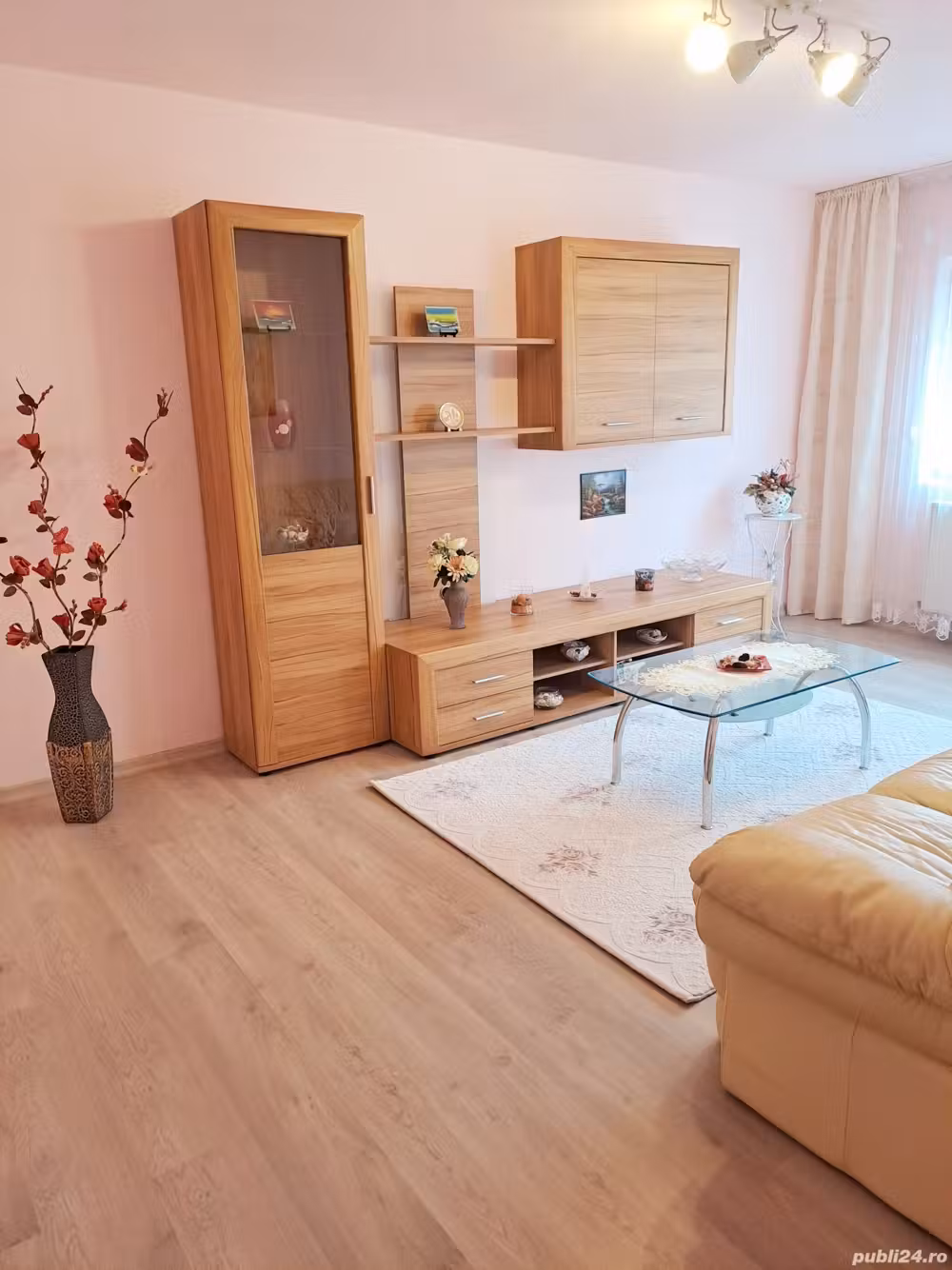 Apartament 3 camere,central Sebeș