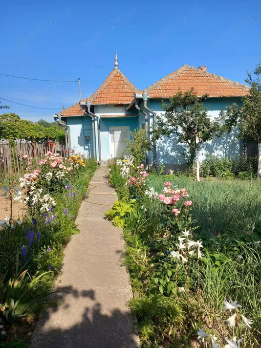 Casă Corlatel