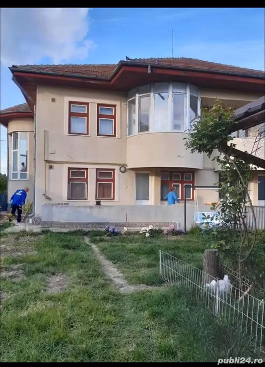 Casă Ticleni