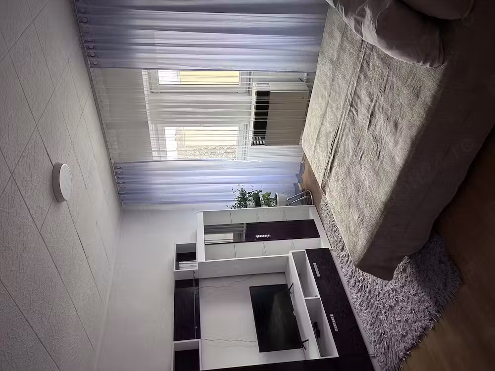 Garsonieră decomandată de vânzare   32 mp