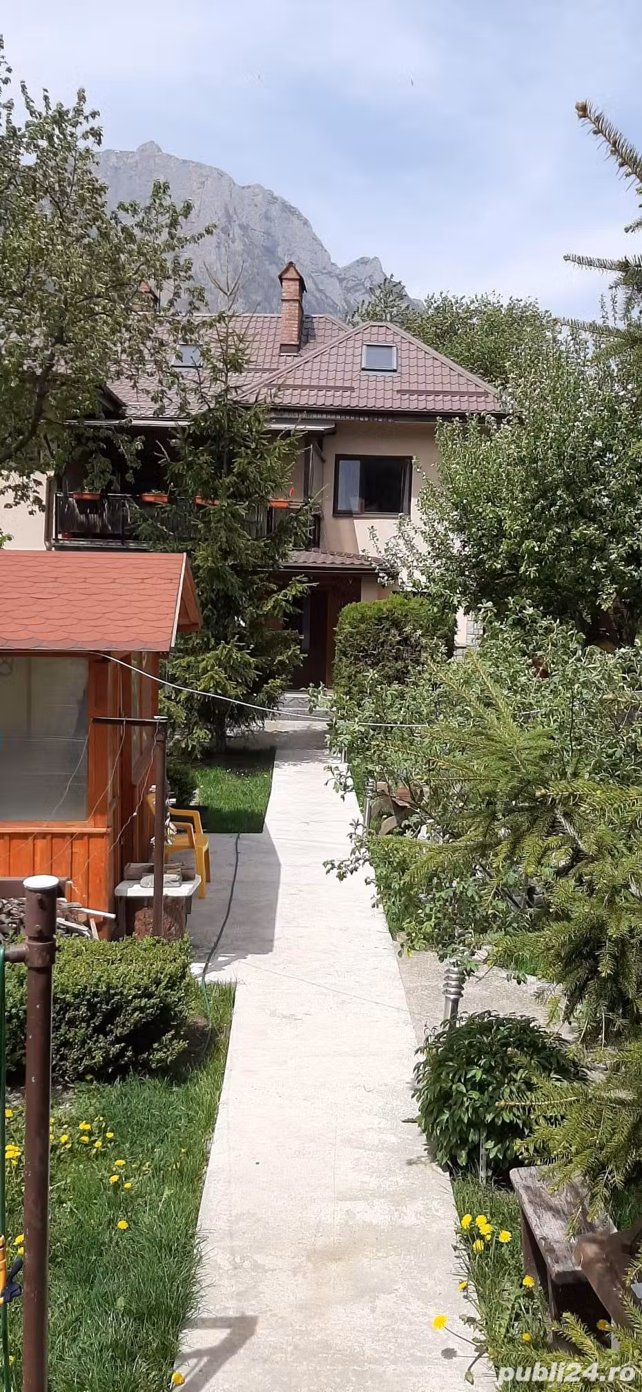 Casa Busteni ( 2 corpuri de cladire si teren)