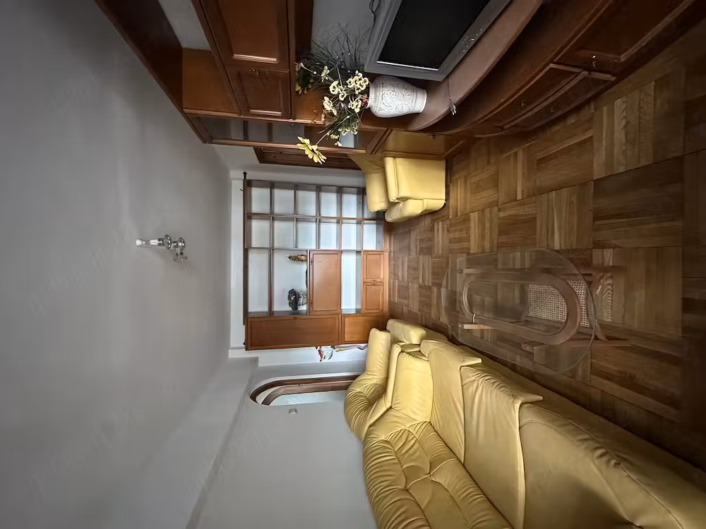 Închiriez sau Vând apartament 2 camere Piata Mica