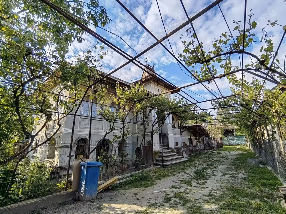 Casa de vanzare Hurezani (sat Plopu)
