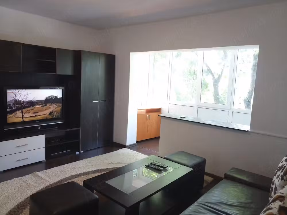 PROPRIETAR (0% Comision) EXCLUS AGENTII: 2 cam renovat Freidorf 57mp
