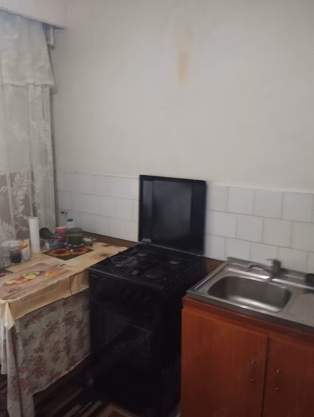 Vind apartament 2 camere decomandat Pitesti
