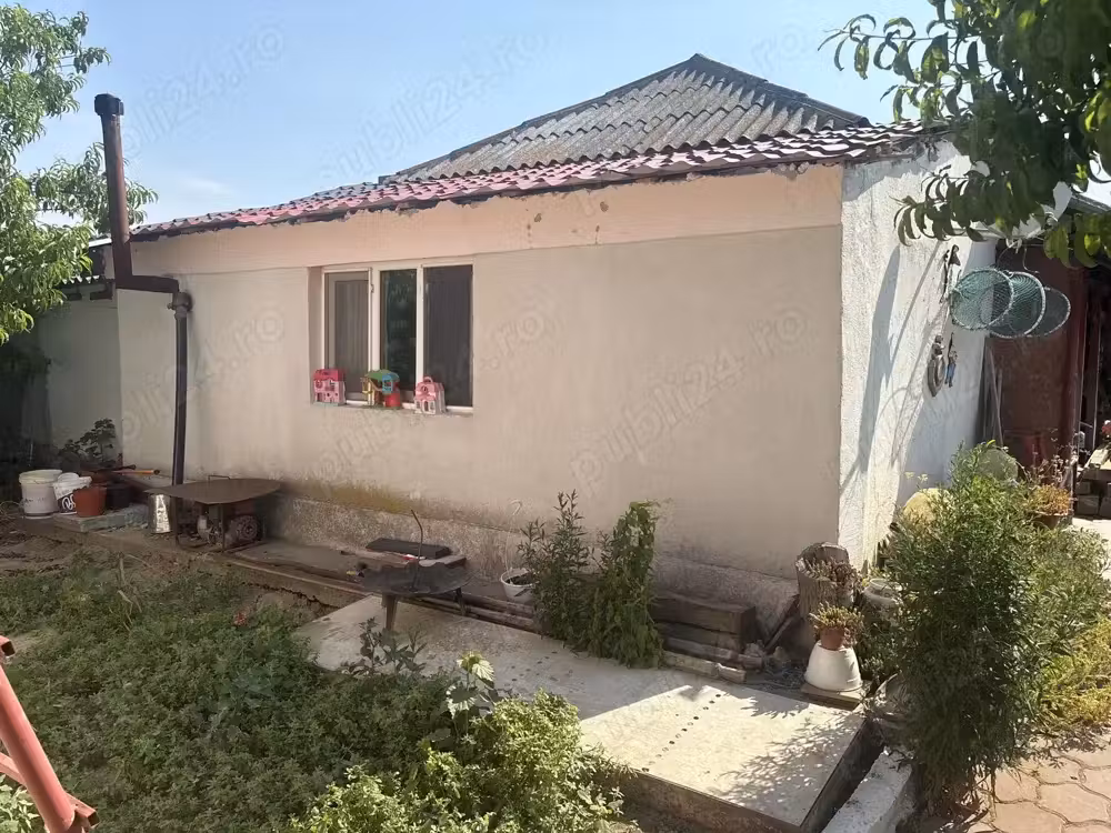 Vând casă în sat pătlăgeanca jud tulcea