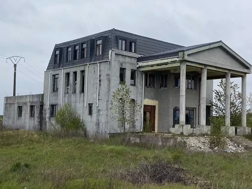 Proprietate deosebita, ideala pentru camin batrani sau locuinta, reducere mare pana la 1 septembrie