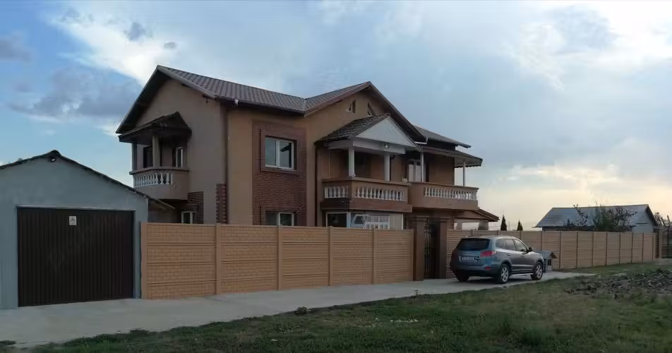 Vind si cu apartament la schimb
