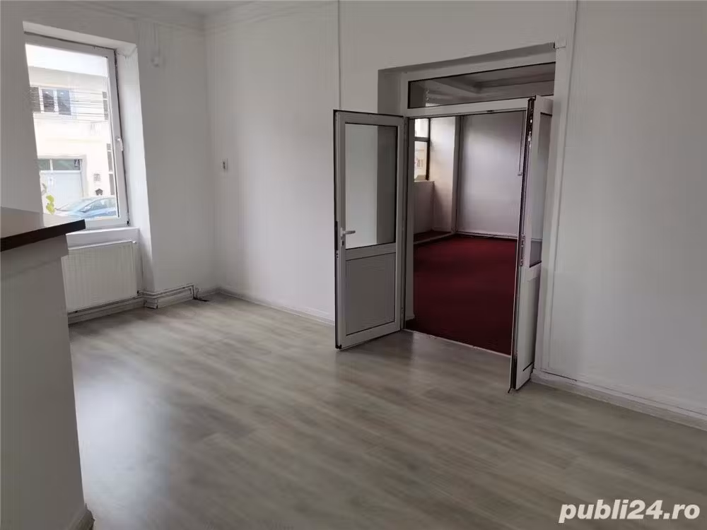 Vânzare  Schimb casă în Reghin(spațiu comercial)  schimb cu apartament
