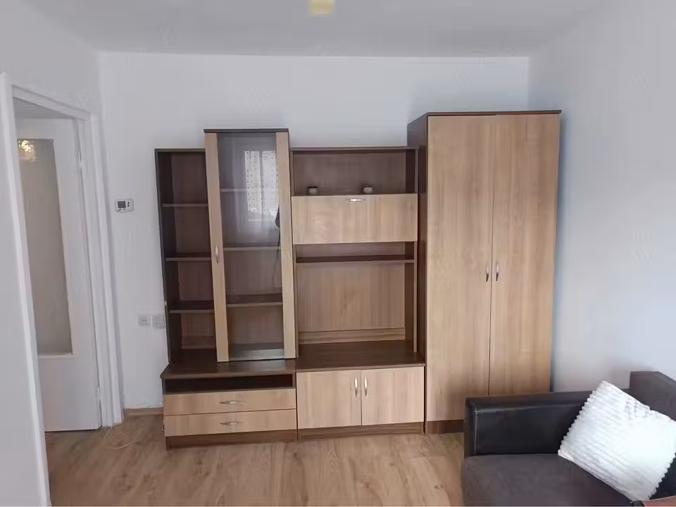 De vanzare Garsoniera confort 2