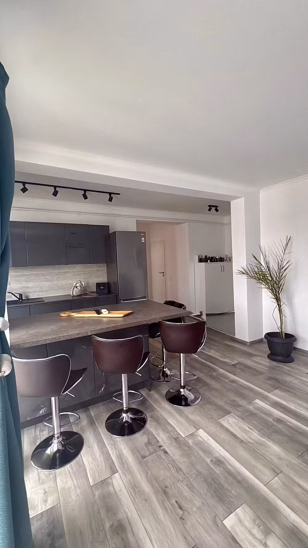 Apartament 3 camere, 64,5 mp, etaj 3 + 2 locuri de parcare   Braytim Giroc   Direct de la proprietar