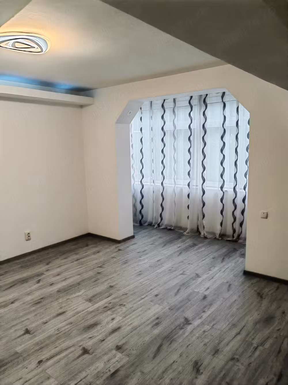 apartament 2 camere 71500 euro